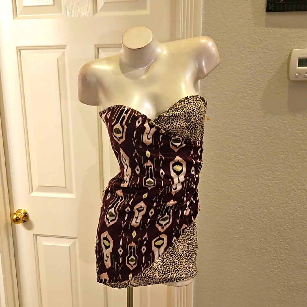 Stylish Strapless Patterned Dress - image 1